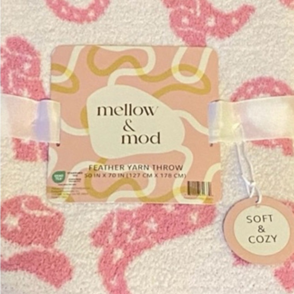 Mellow & Mod Reversible Cowgirl Throw Blanket 50x70